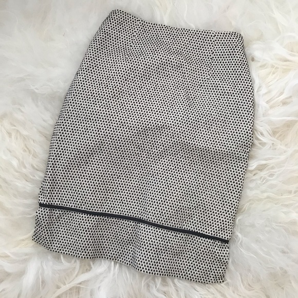 Fendi Dresses & Skirts - Fendi knee-length embroidered skirt